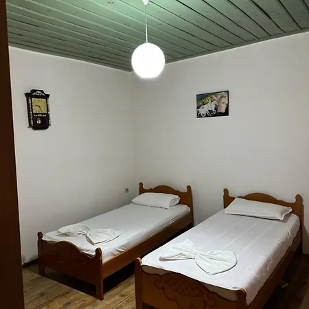 Alesio House