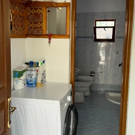 Alesio House Apartment