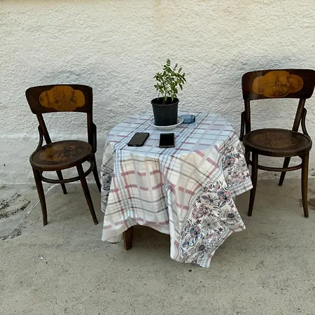Alesio House Apartment